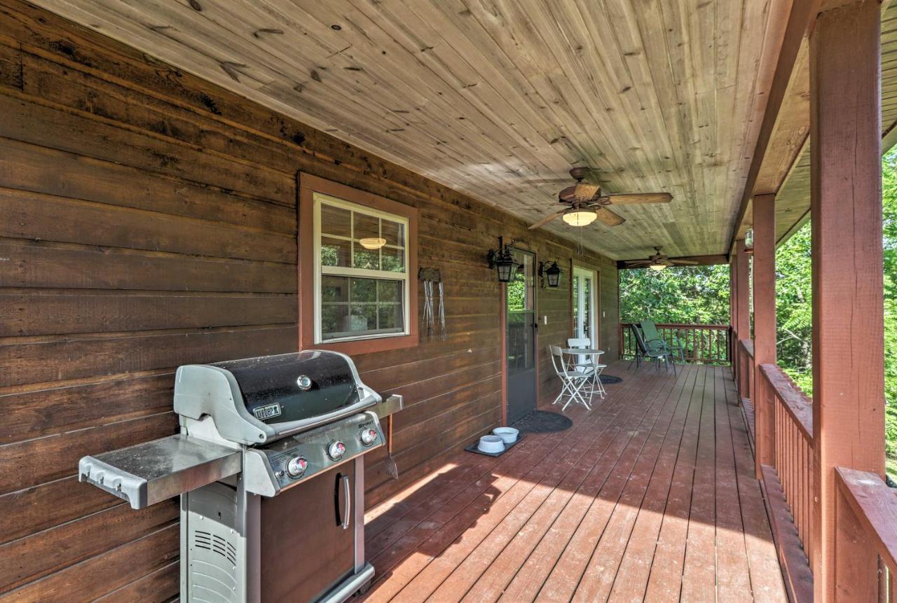 Creekside Hideaway With Fire Pit And Creek Access! Villa Mountain View Exteriör bild